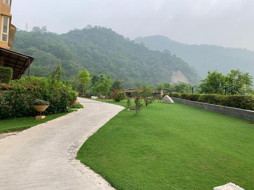 Aloha Serenity Apartments Rishīkesh Buitenkant foto
